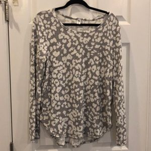 2/$10 Old Navy soft leopard long sleeve top